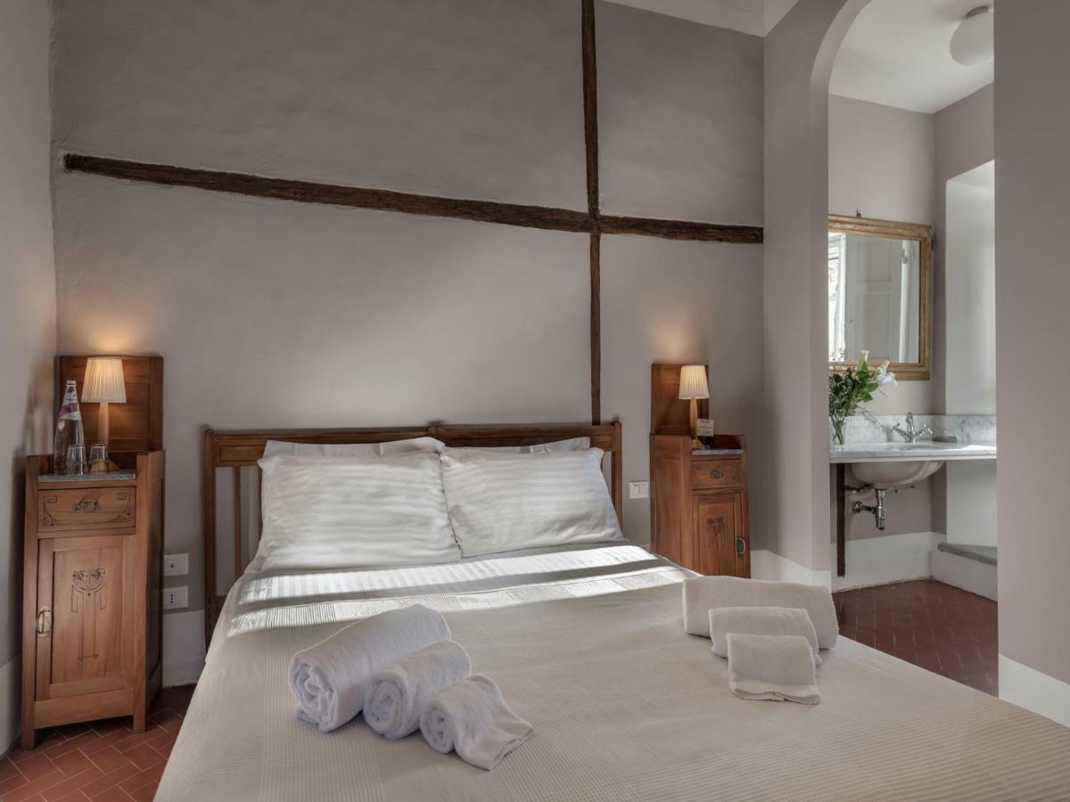 Tenuta Di Capezzana Bed & Breakfast Seano Exterior photo